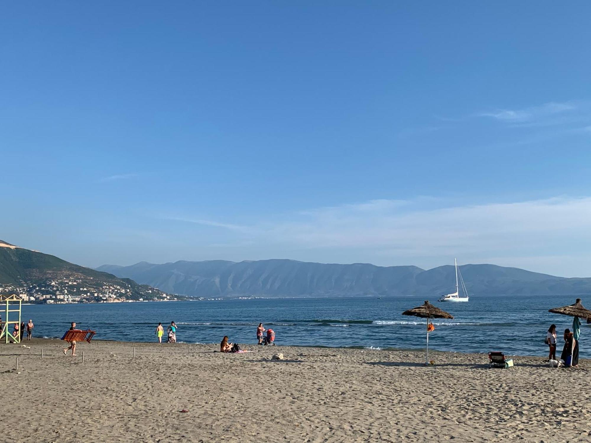 Arial Lofts Hotel Vlorë Buitenkant foto