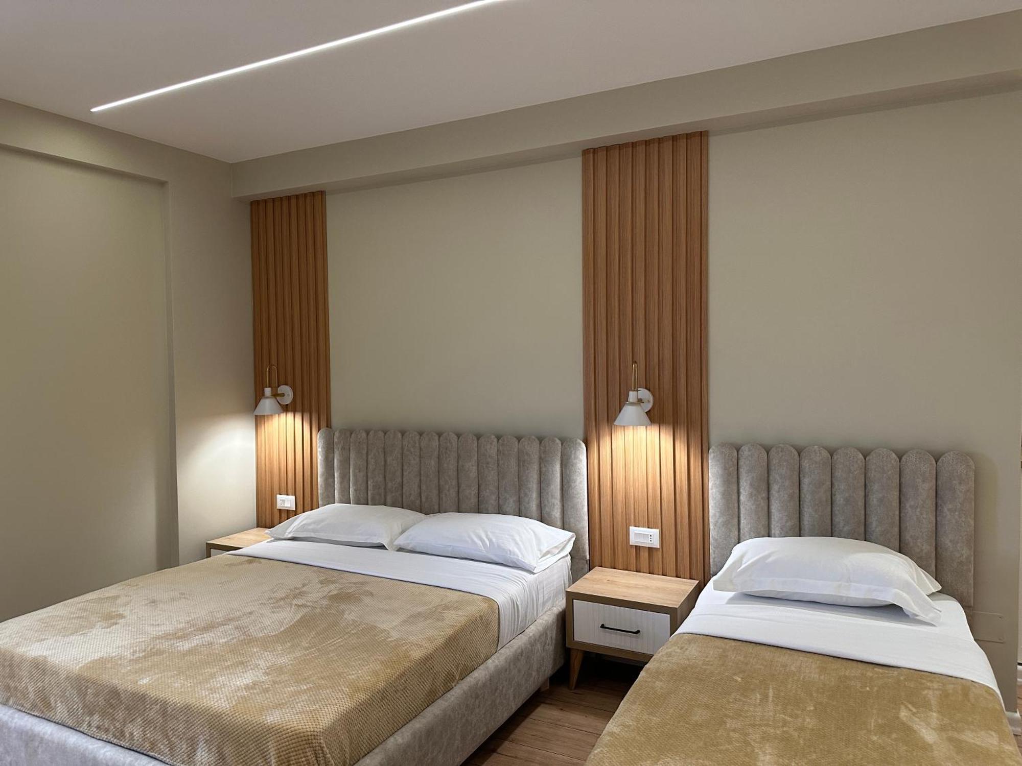 Arial Lofts Hotel Vlorë Buitenkant foto