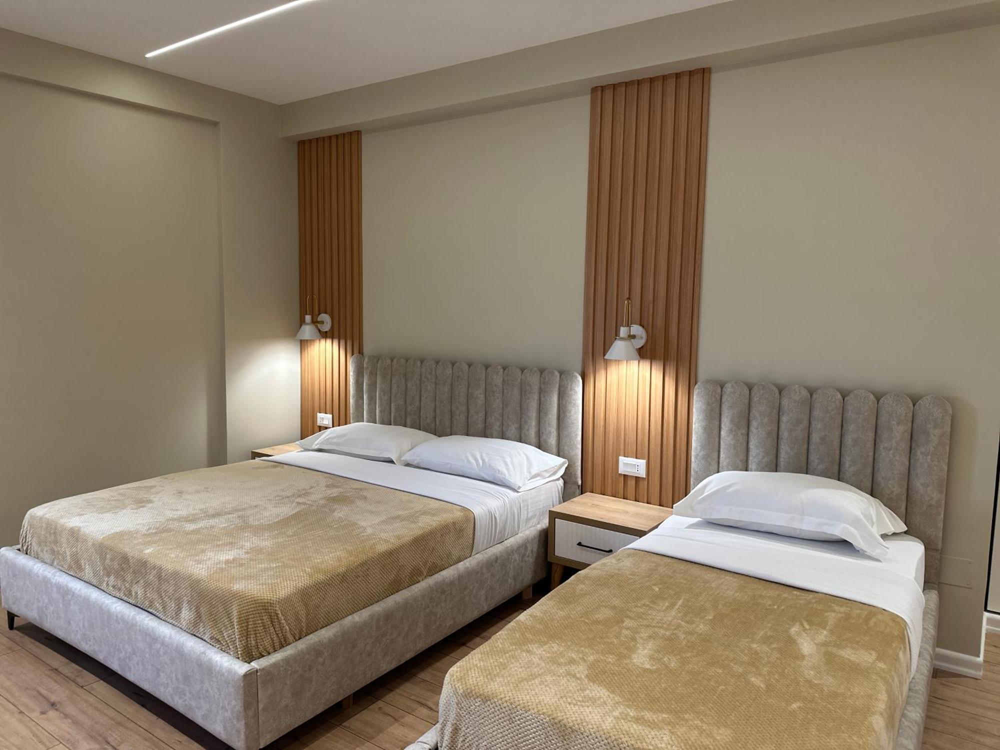 Arial Lofts Hotel Vlorë Buitenkant foto