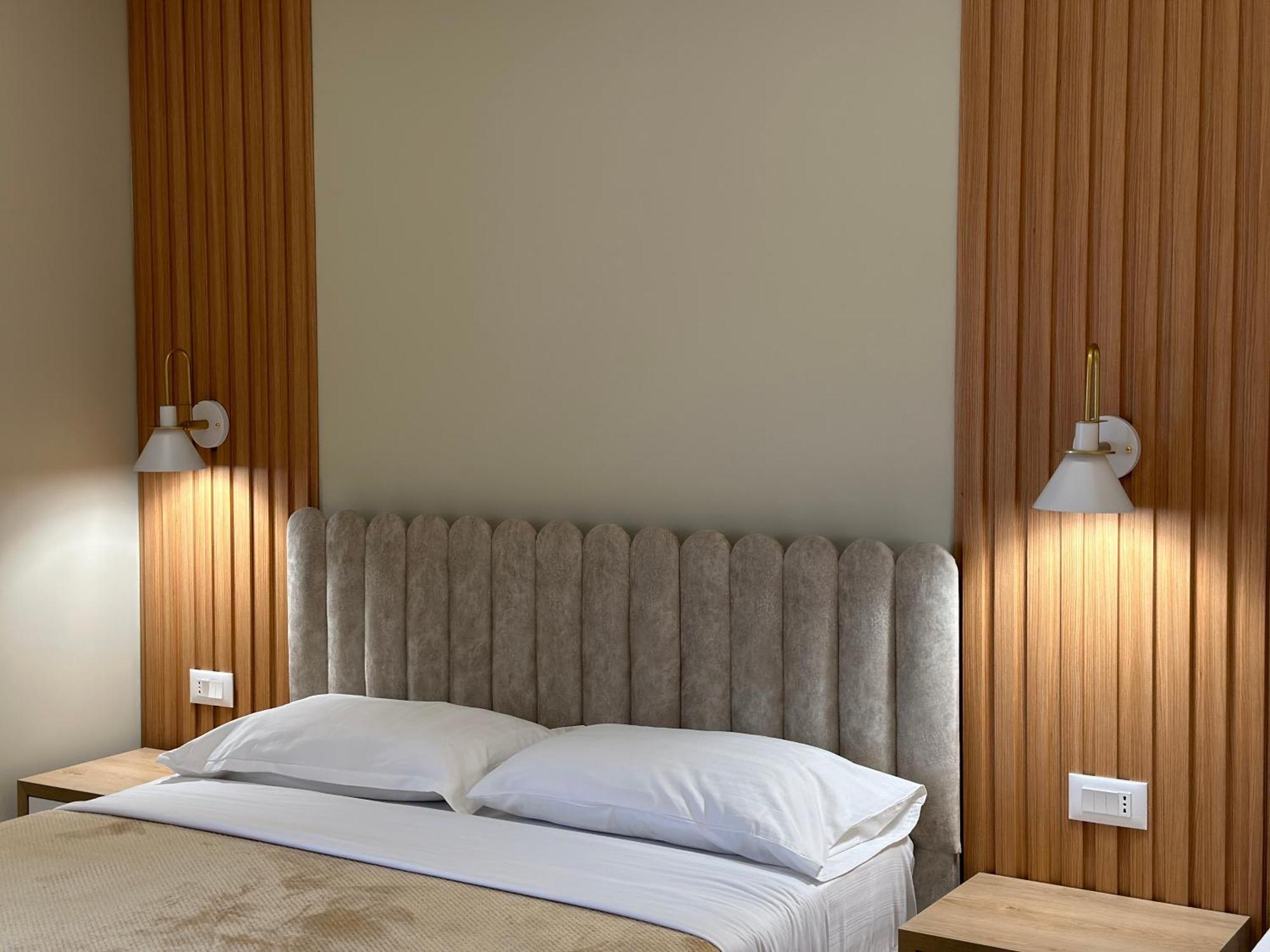 Arial Lofts Hotel Vlorë Buitenkant foto
