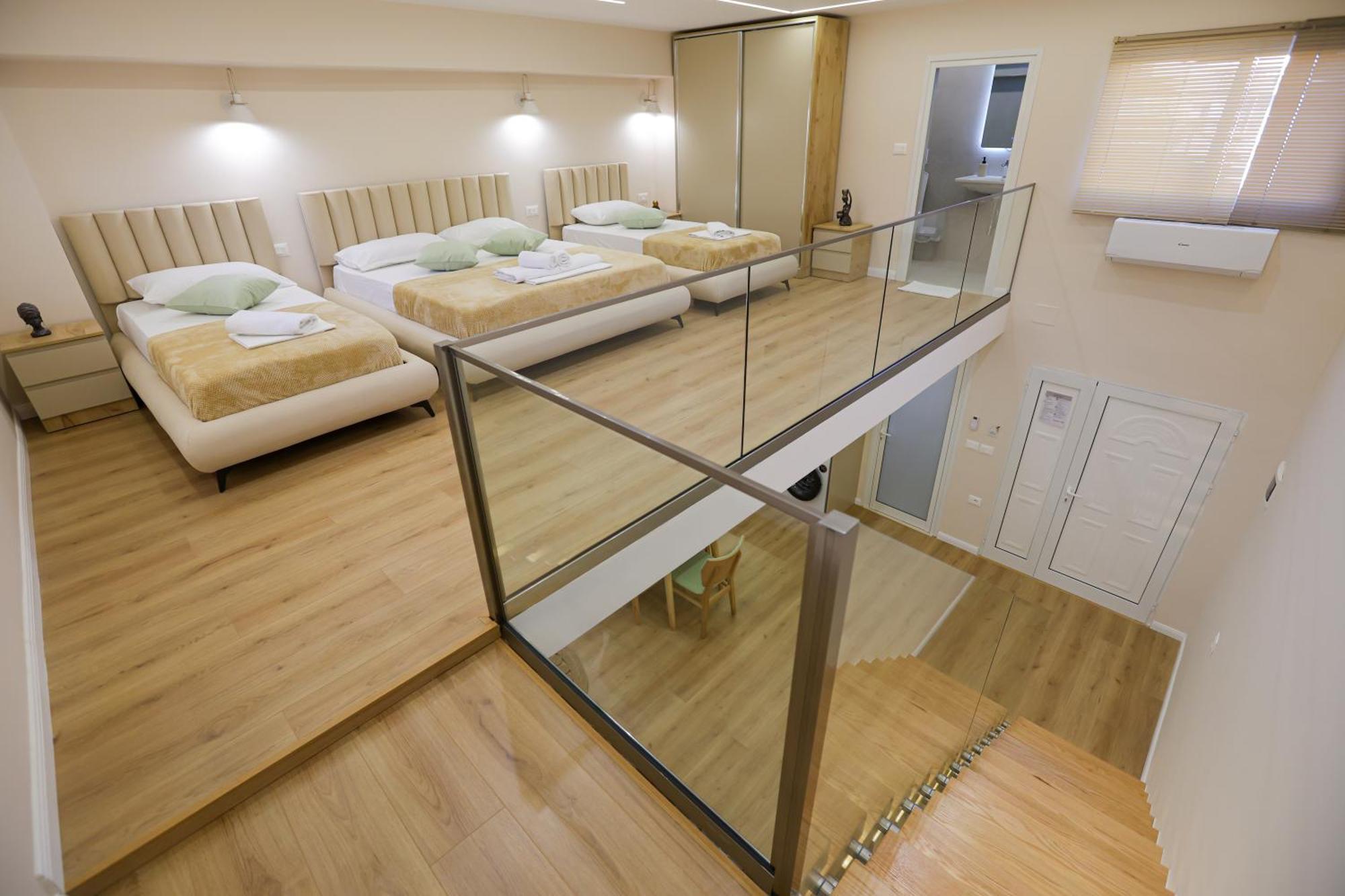 Arial Lofts Hotel Vlorë Buitenkant foto