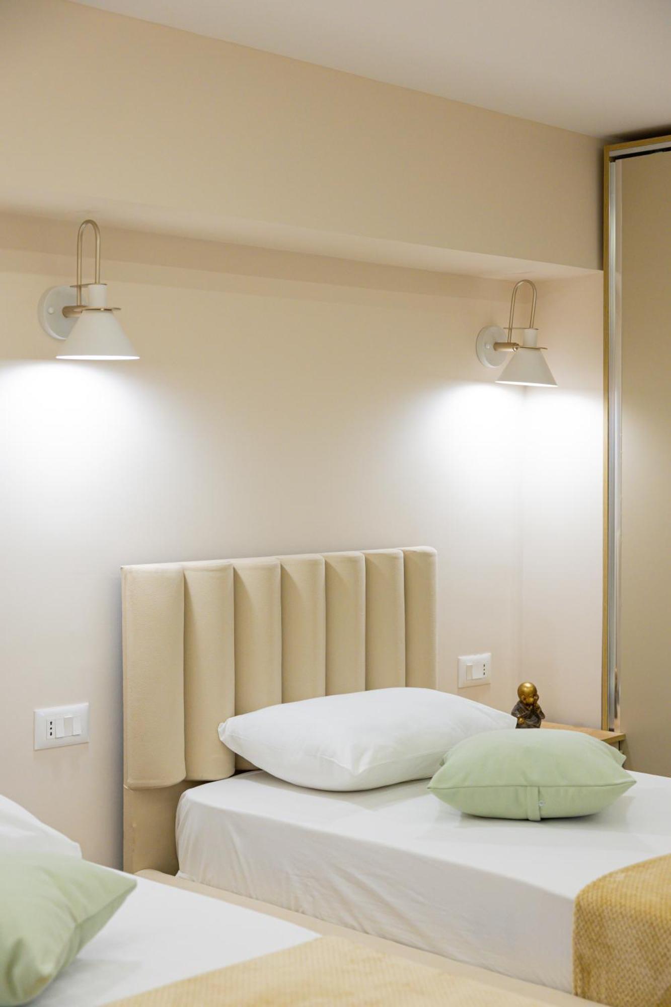 Arial Lofts Hotel Vlorë Buitenkant foto